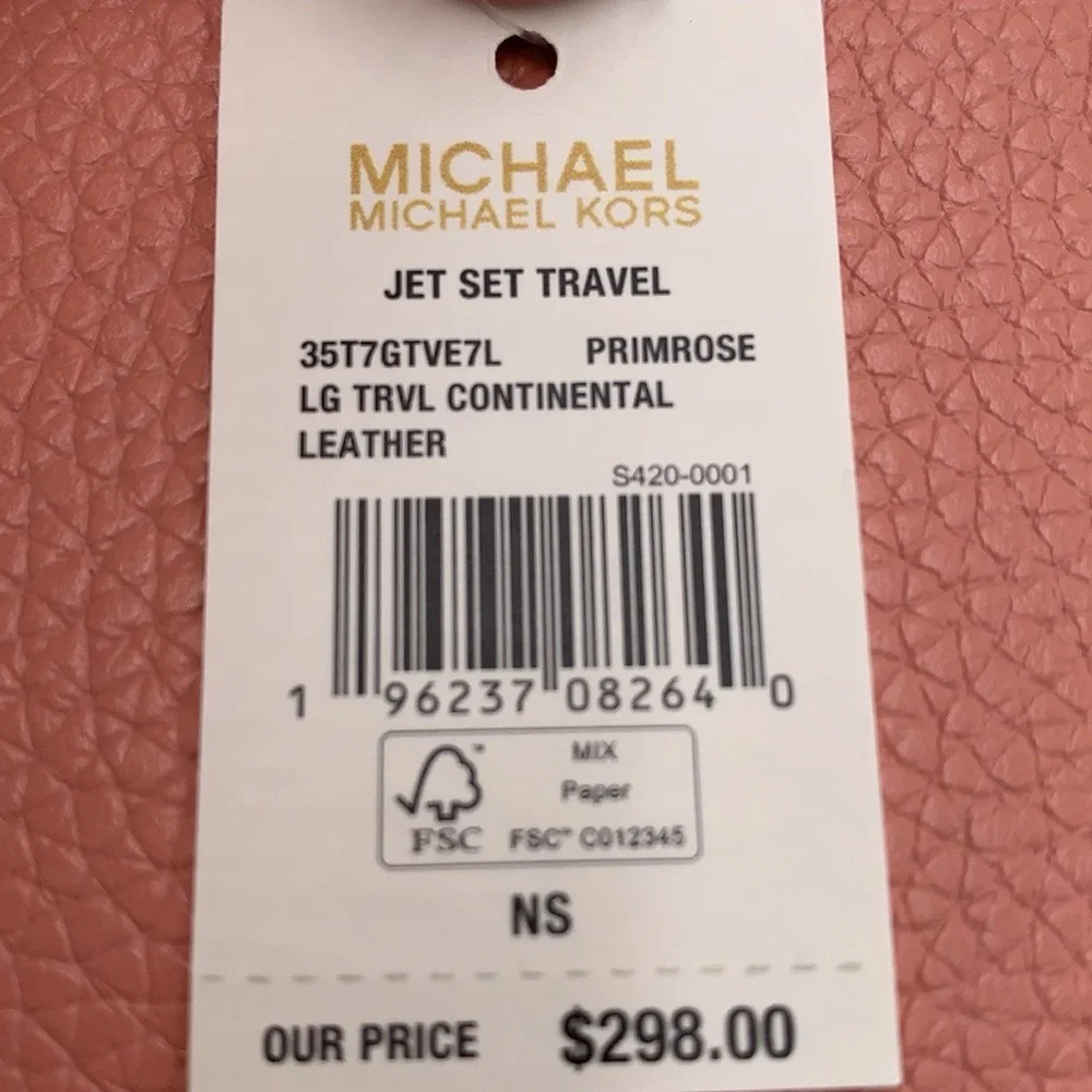 MICHAEL KORS Jet Set Travel Large Travel Continental Leather Color: PRIMEROSE